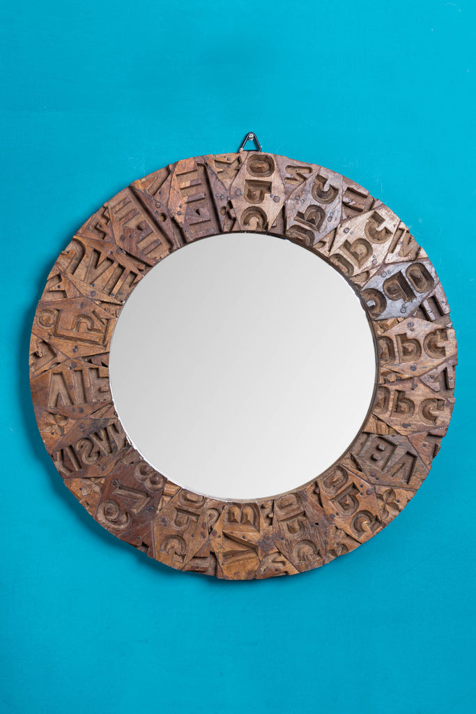 Brown Reclaimed Wooden Round Mirror