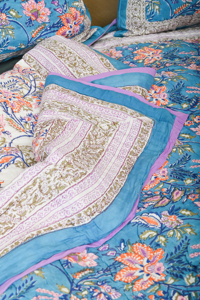 Blue & White Floral Reversible Cotton Double Duvet Set - Serene Elegance for Your Bedroom