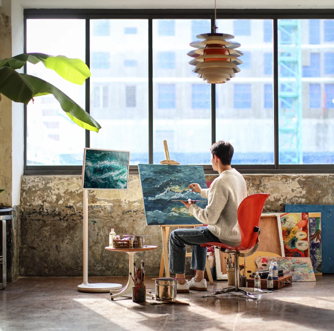 StanbyME LED Full HD Touch Screen Smart TV