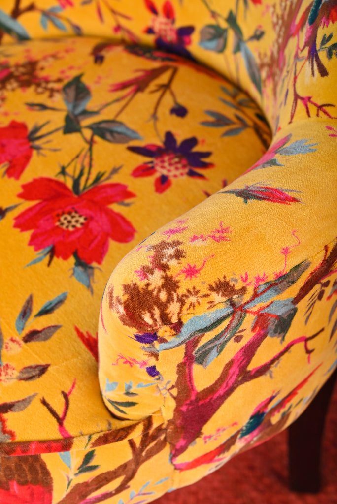 "Stunning Yellow Bird of Paradise Printed Cotton Velvet Compact Armchair: Perfect Blend of Style and Comfort