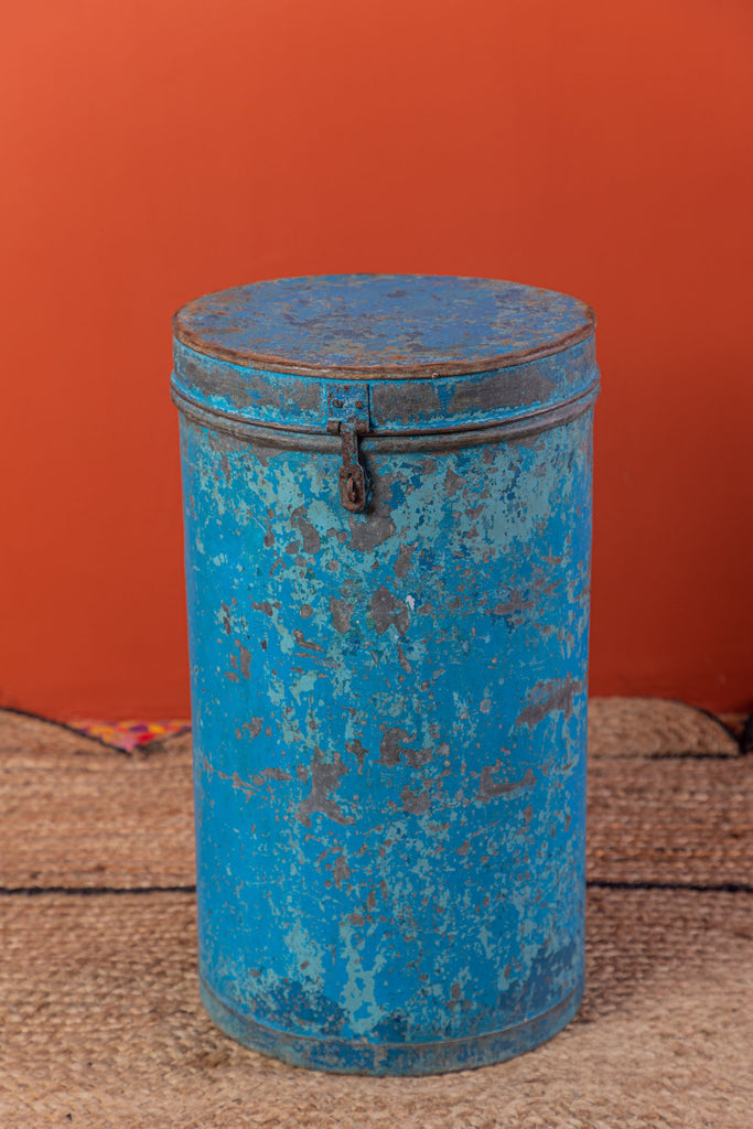 Blue Vintage Iron Round Trunk