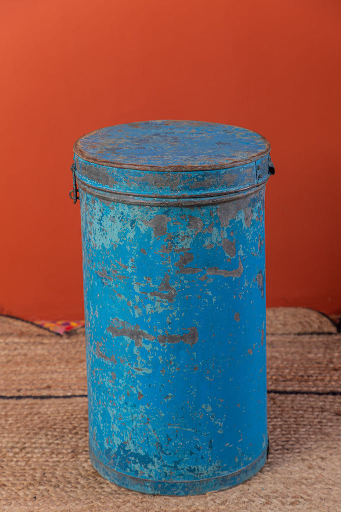 Blue Vintage Iron Round Trunk