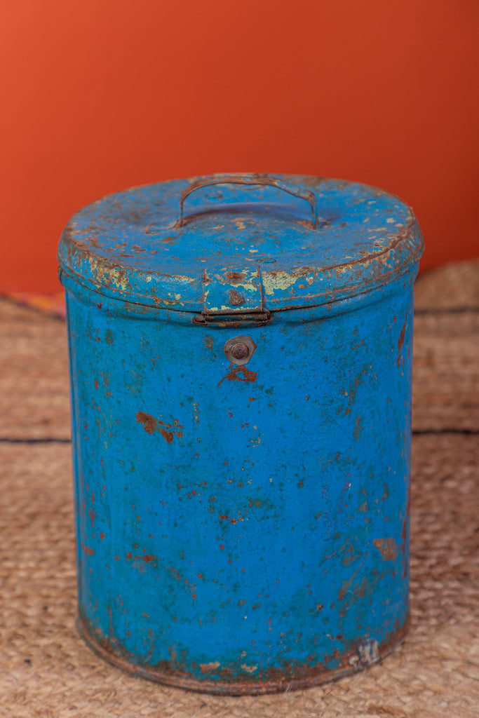 Aqua-Blue Vintage Iron Round Trunk