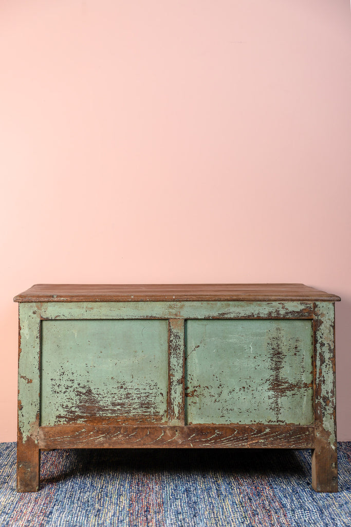 Vintage Chest Of Drawer
